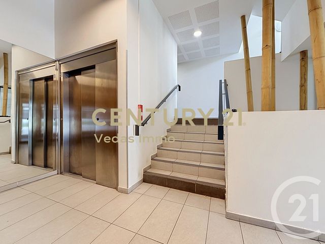 Appartement F4 à vendre - 4 pièces - 80.0 m2 - FABREGUES - 34 - LANGUEDOC-ROUSSILLON - Century 21 Védas Immo