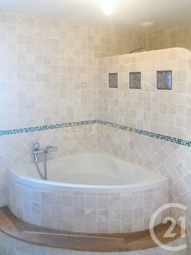 maison à louer - 3 pièces - 76.19 m2 - PIGNAN - 34 - LANGUEDOC-ROUSSILLON - Century 21 Védas Immo
