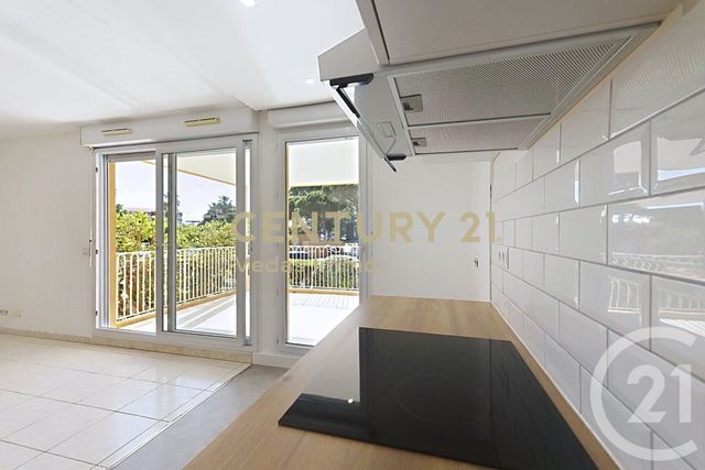Appartement F2 à louer - 2 pièces - 52.38 m2 - LATTES - 34 - LANGUEDOC-ROUSSILLON - Century 21 Védas Immo