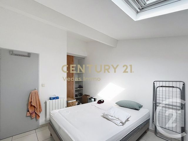 Appartement Duplex à louer - 2 pièces - 50.48 m2 - ST JEAN DE VEDAS - 34 - LANGUEDOC-ROUSSILLON - Century 21 Védas Immo