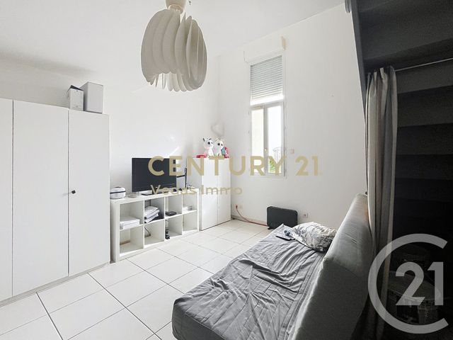 Appartement Duplex à louer - 2 pièces - 50.48 m2 - ST JEAN DE VEDAS - 34 - LANGUEDOC-ROUSSILLON - Century 21 Védas Immo