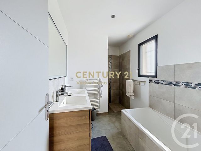 maison à vendre - 4 pièces - 96.3 m2 - ST JEAN DE VEDAS - 34 - LANGUEDOC-ROUSSILLON - Century 21 Védas Immo