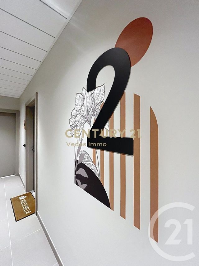 Appartement F4 à louer - 4 pièces - 86.76 m2 - ST JEAN DE VEDAS - 34 - LANGUEDOC-ROUSSILLON - Century 21 Védas Immo