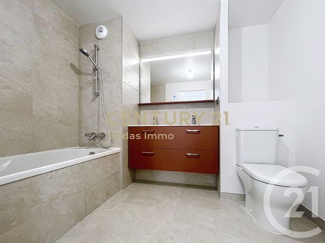 Appartement F4 à louer - 4 pièces - 86.76 m2 - ST JEAN DE VEDAS - 34 - LANGUEDOC-ROUSSILLON - Century 21 Védas Immo