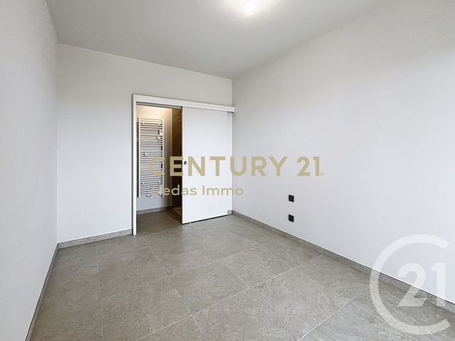 Appartement F4 à louer - 4 pièces - 86.76 m2 - ST JEAN DE VEDAS - 34 - LANGUEDOC-ROUSSILLON - Century 21 Védas Immo