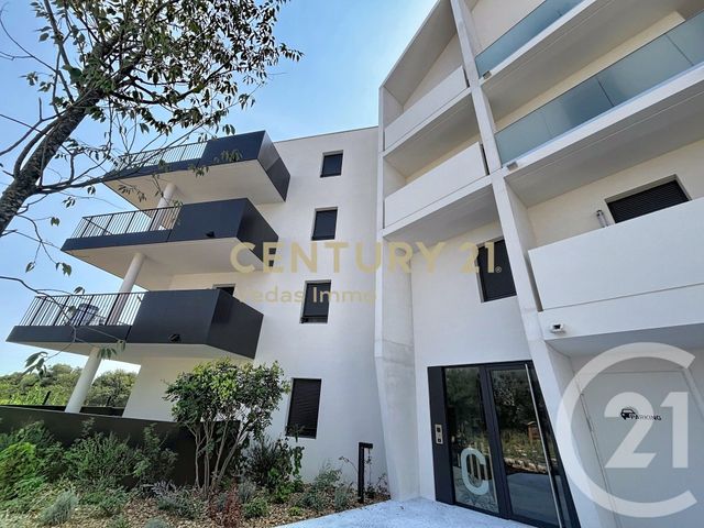 Appartement F4 à louer - 4 pièces - 86.76 m2 - ST JEAN DE VEDAS - 34 - LANGUEDOC-ROUSSILLON - Century 21 Védas Immo