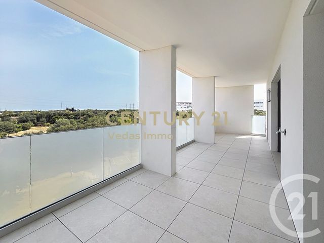 Appartement F4 à louer - 4 pièces - 86.76 m2 - ST JEAN DE VEDAS - 34 - LANGUEDOC-ROUSSILLON - Century 21 Védas Immo