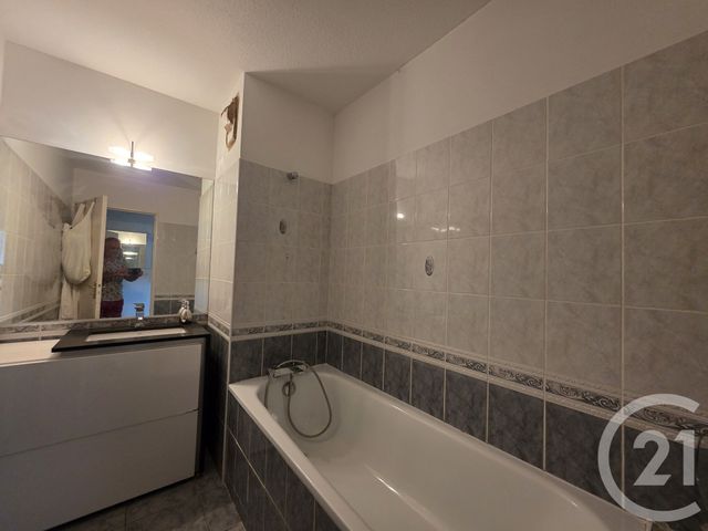 Appartement T2 à vendre - 2 pièces - 51.93 m2 - ST JEAN DE VEDAS - 34 - LANGUEDOC-ROUSSILLON - Century 21 Védas Immo