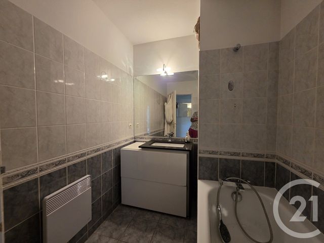 Appartement T2 à vendre - 2 pièces - 51.93 m2 - ST JEAN DE VEDAS - 34 - LANGUEDOC-ROUSSILLON - Century 21 Védas Immo