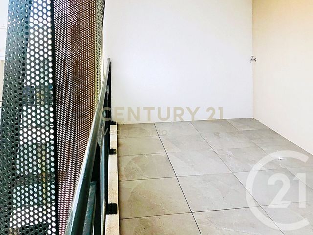 Appartement F2 à louer - 2 pièces - 56.84 m2 - ST JEAN DE VEDAS - 34 - LANGUEDOC-ROUSSILLON - Century 21 Védas Immo