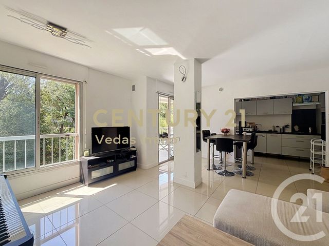 Appartement F6 à vendre - 6 pièces - 106.07 m2 - MONTPELLIER - 34 - LANGUEDOC-ROUSSILLON - Century 21 Védas Immo