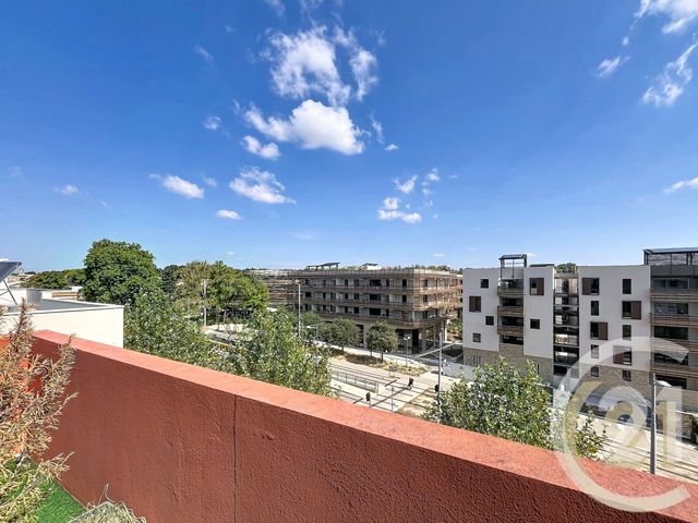 Appartement T4 à vendre - 4 pièces - 85.86 m2 - ST JEAN DE VEDAS - 34 - LANGUEDOC-ROUSSILLON - Century 21 Védas Immo