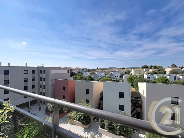 Appartement T4 à vendre - 4 pièces - 85.86 m2 - ST JEAN DE VEDAS - 34 - LANGUEDOC-ROUSSILLON - Century 21 Védas Immo