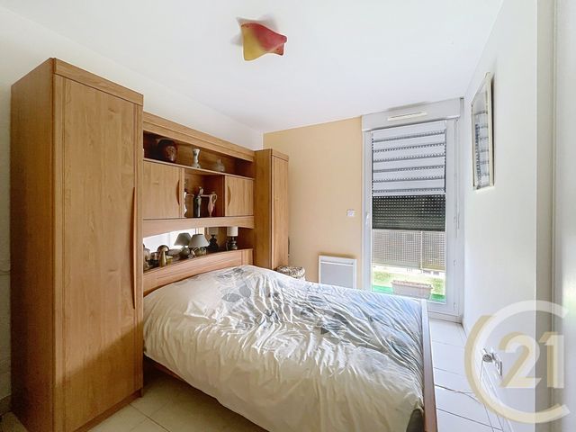 Appartement T4 à vendre - 4 pièces - 85.86 m2 - ST JEAN DE VEDAS - 34 - LANGUEDOC-ROUSSILLON - Century 21 Védas Immo