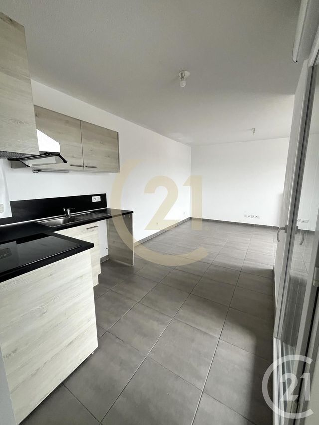 Appartement F2 à louer - 2 pièces - 48.72 m2 - ST JEAN DE VEDAS - 34 - LANGUEDOC-ROUSSILLON - Century 21 Védas Immo