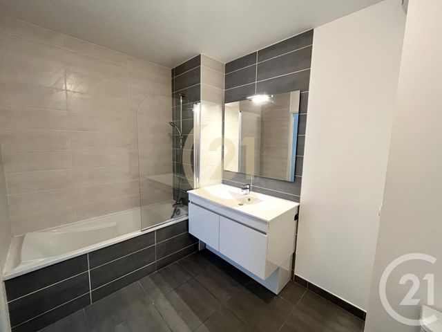 Appartement F2 à louer - 2 pièces - 48.72 m2 - ST JEAN DE VEDAS - 34 - LANGUEDOC-ROUSSILLON - Century 21 Védas Immo