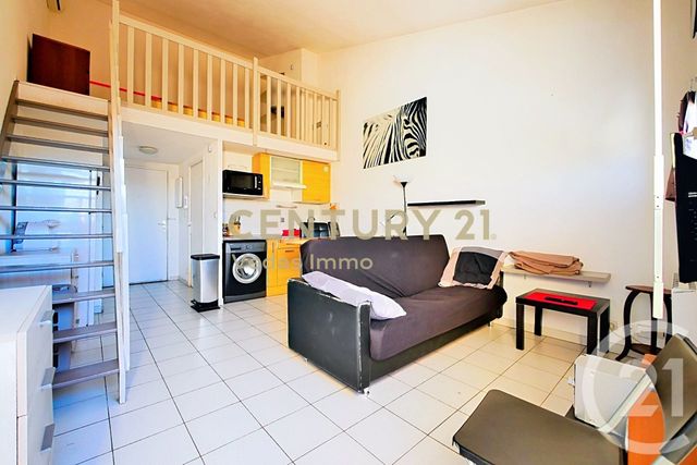 Appartement Duplex à louer - 2 pièces - 34.13 m2 - MONTPELLIER - 34 - LANGUEDOC-ROUSSILLON - Century 21 Védas Immo
