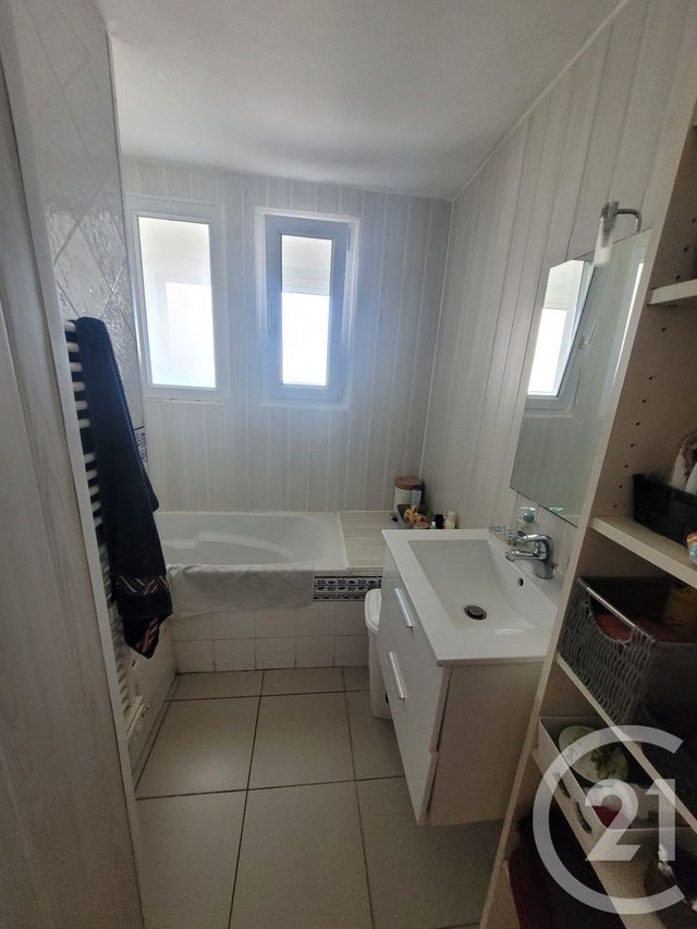 Appartement F4 à louer - 4 pièces - 78.22 m2 - MONTPELLIER - 34 - LANGUEDOC-ROUSSILLON - Century 21 Védas Immo