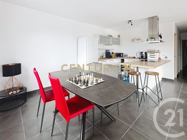 Appartement F4 à louer - 4 pièces - 79.15 m2 - VILLENEUVE LES MAGUELONE - 34 - LANGUEDOC-ROUSSILLON - Century 21 Védas Immo
