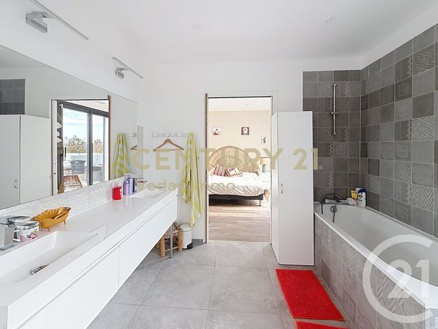 maison à vendre - 5 pièces - 164.0 m2 - SAUSSAN - 34 - LANGUEDOC-ROUSSILLON - Century 21 Védas Immo