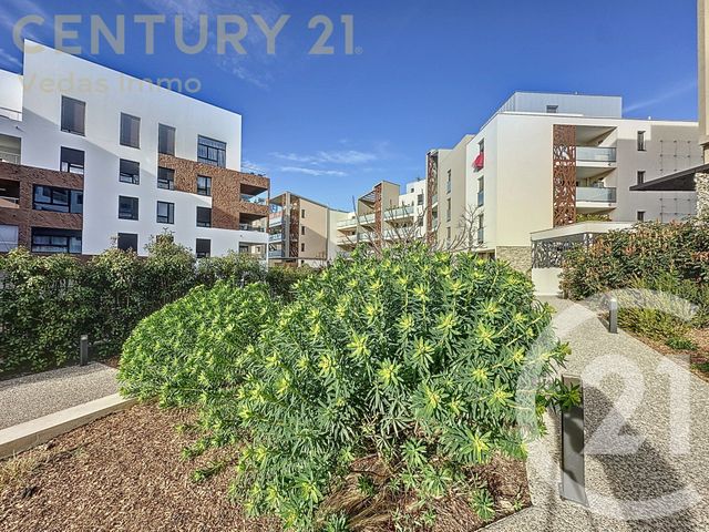 Appartement F4 à vendre - 4 pièces - 82.4 m2 - ST JEAN DE VEDAS - 34 - LANGUEDOC-ROUSSILLON - Century 21 Védas Immo