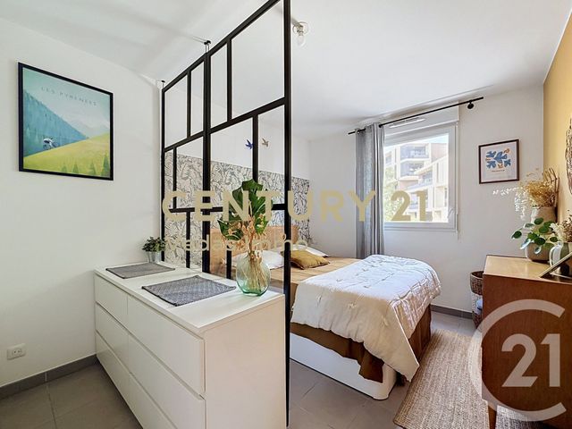 Appartement F4 à vendre - 4 pièces - 82.4 m2 - ST JEAN DE VEDAS - 34 - LANGUEDOC-ROUSSILLON - Century 21 Védas Immo