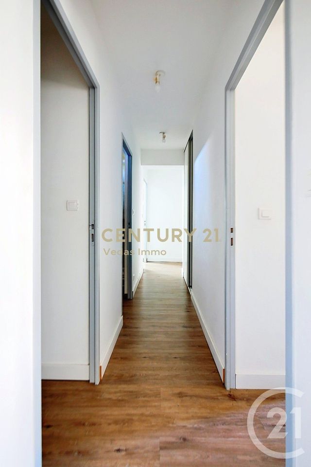 Appartement F4 à louer - 4 pièces - 72.35 m2 - PIGNAN - 34 - LANGUEDOC-ROUSSILLON - Century 21 Védas Immo