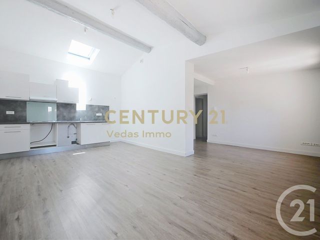 Appartement F4 à louer - 4 pièces - 72.35 m2 - PIGNAN - 34 - LANGUEDOC-ROUSSILLON - Century 21 Védas Immo