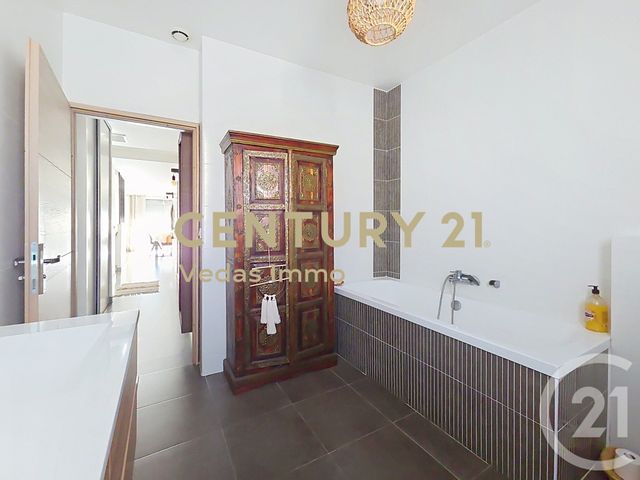 maison à vendre - 5 pièces - 131.02 m2 - ST JEAN DE VEDAS - 34 - LANGUEDOC-ROUSSILLON - Century 21 Védas Immo