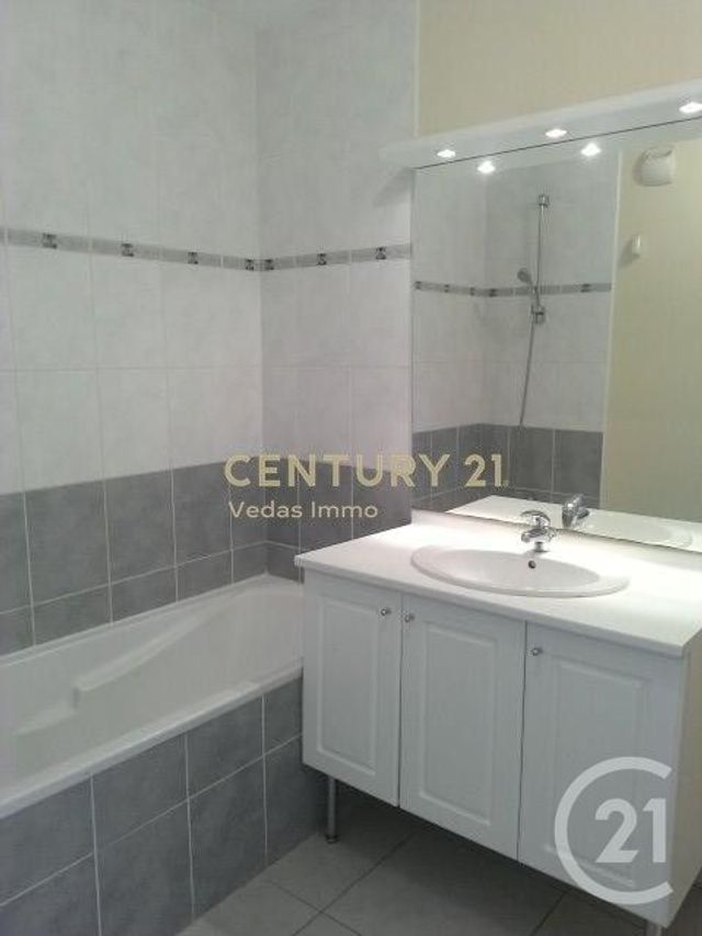 Appartement F3 à louer - 3 pièces - 68.9 m2 - MONTPELLIER - 34 - LANGUEDOC-ROUSSILLON - Century 21 Védas Immo